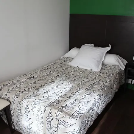 Hotell Le Myosotis Paris