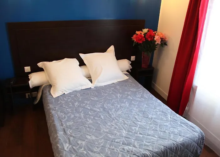 Le Myosotis 2* Paris